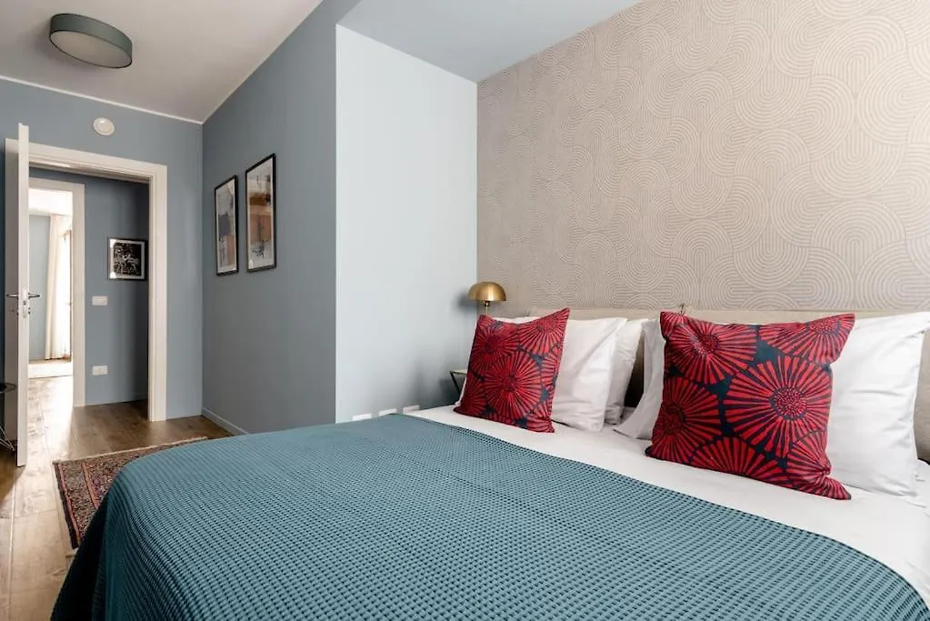 Apartment The Wallpaper House Milan Italy